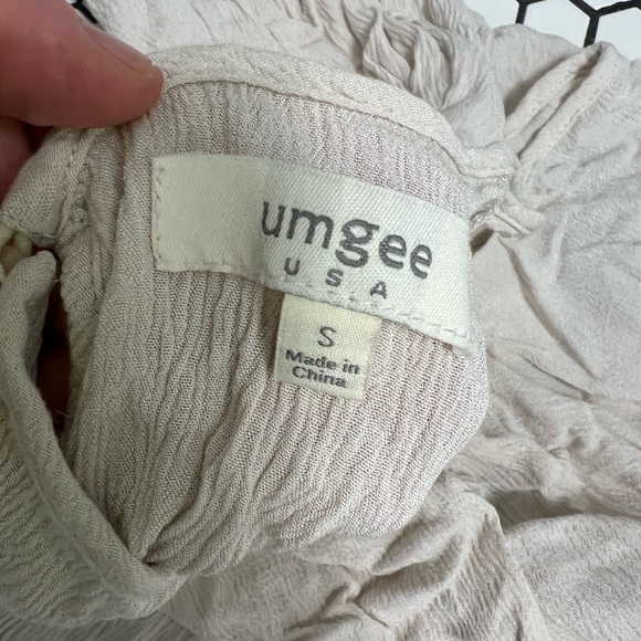 Umgee USA tunic size small - Picture 3 of 4